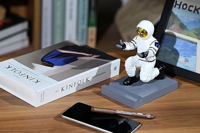 Astronaut Resin Pen Holder, Mobile Phone Stand, Device Stand, Desk Organizer Decorative Pen Holder (White&Golden)-DeskLoop Office