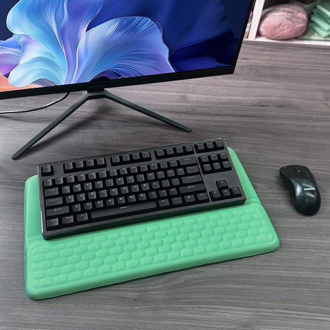 Computer Keyboard Stand with Wrist Rest, Ergonomic Tilted Keyboard Holder - Keyboard Riser with Wrist Pad - Keyboard Tray Support for Office Home - Green-DeskLoop Office