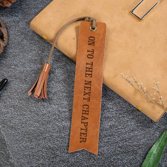 Leather Bookmarks for Men Women Custom Your Text Teen Boys Girls Reading Wedding Reader Leather Bookmark Wedding Party Gift Engraved Birthday Gift (Your Quote here)
