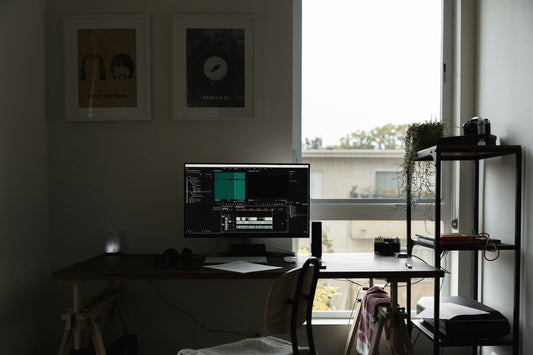 A Guide to Cord Management for a Clean Workspace