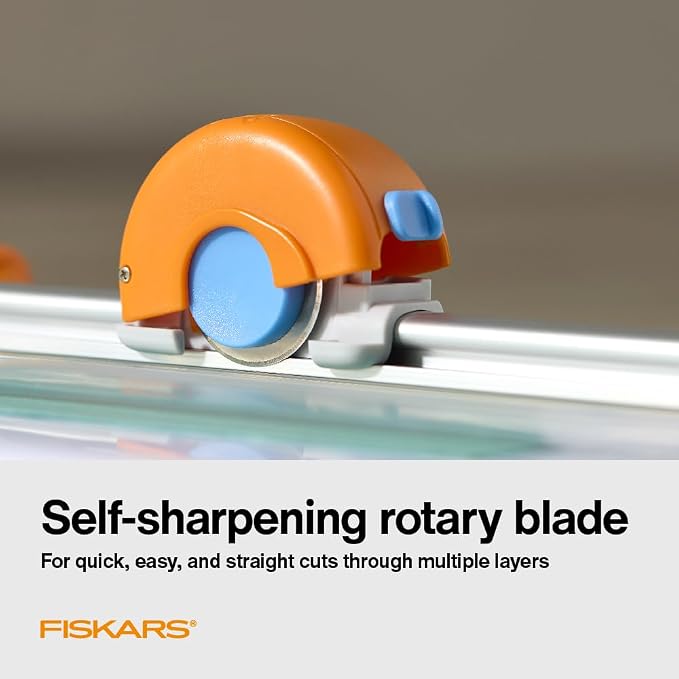 Fiskars Compact Rotary Paper Trimmer - Image 3
