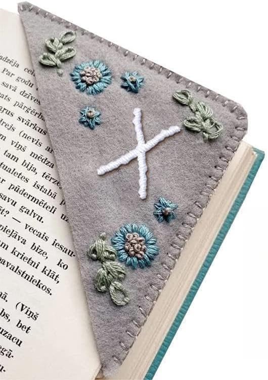 MOTEERLLU Personalized Hand Embroidered Corner Bookmark by MOTEERLLU