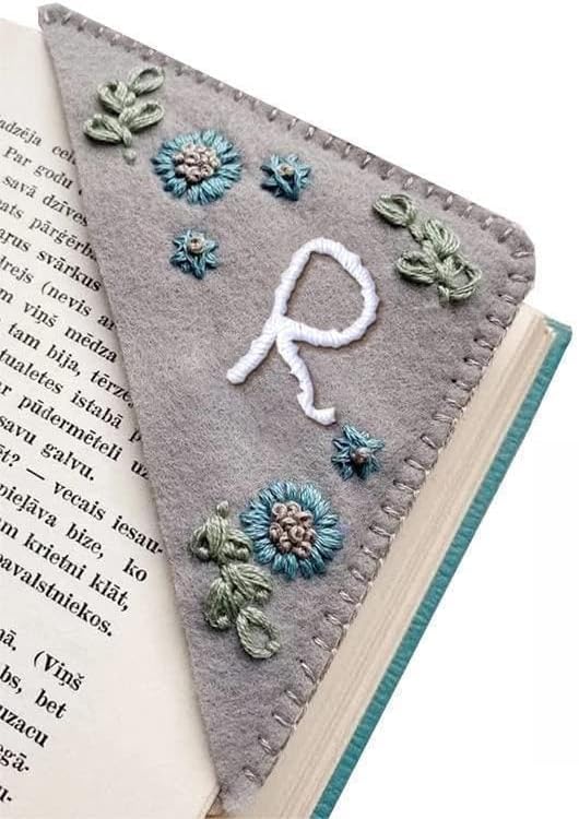 MOTEERLLU Personalized Hand Embroidered Corner Bookmark - Image 2