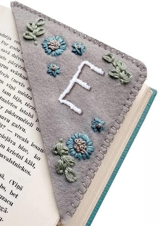 MOTEERLLU Personalized Hand Embroidered Corner Bookmark - Image 2