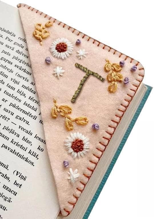 MOTEERLLU Personalized Hand Embroidered Corner Bookmark by MOTEERLLU
