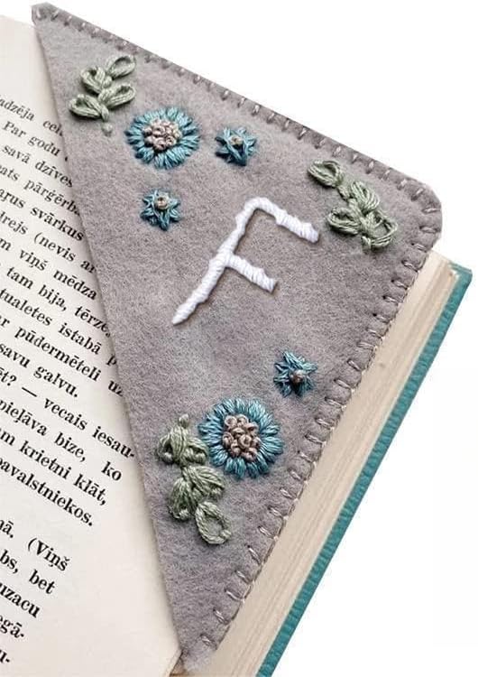MOTEERLLU Personalized Hand Embroidered Corner Bookmark by MOTEERLLU