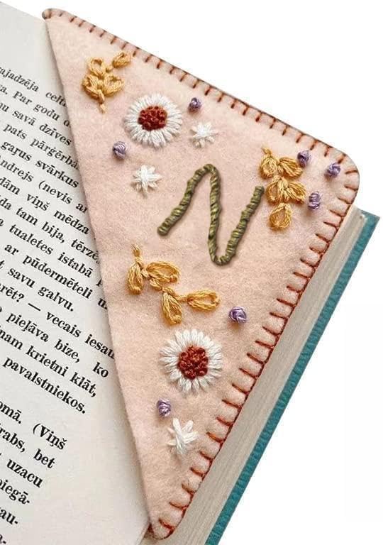 MOTEERLLU Personalized Hand Embroidered Corner Bookmark - Image 2