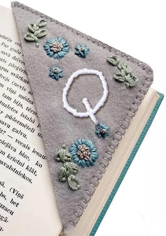 MOTEERLLU Personalized Hand Embroidered Corner Bookmark - Image 2