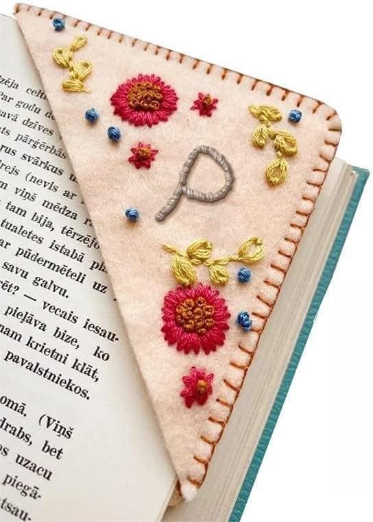 MOTEERLLU Personalized Hand Embroidered Corner Bookmark - Image 2