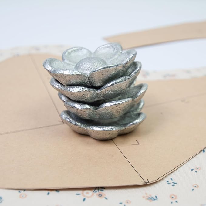 Pattern Weights 4Pcs Flower Shaped Iron Fabric Sewing Weight Paperweight - Image 3