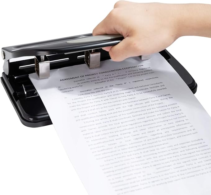 Amazon Basics 3 Hole Punch - Image 4