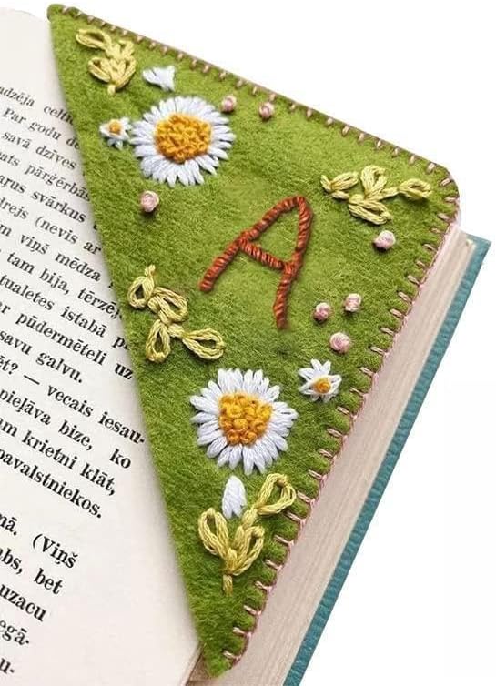 MOTEERLLU Personalized Hand Embroidered Corner Bookmark by MOTEERLLU