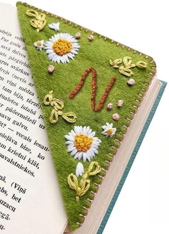 MOTEERLLU Personalized Hand Embroidered Corner Bookmark by MOTEERLLU