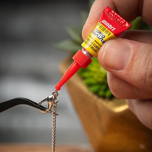 Super Glue Future Glue Liquid 6 Mini Single Use Tubes, Instant Bonding - Image 3