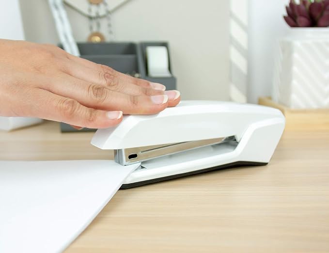 Bostitch Office Ascend 3 in 1 Stapler Integrated Remover & Staple Storage - Image 2