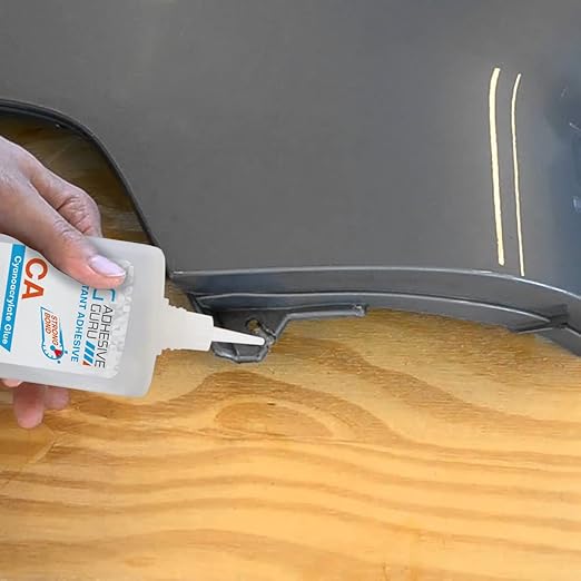 Adhesive Guru CA Glue with Activator - Woodworking Cyanoacrylate Glue (0.9 oz - 3.38 fl oz)