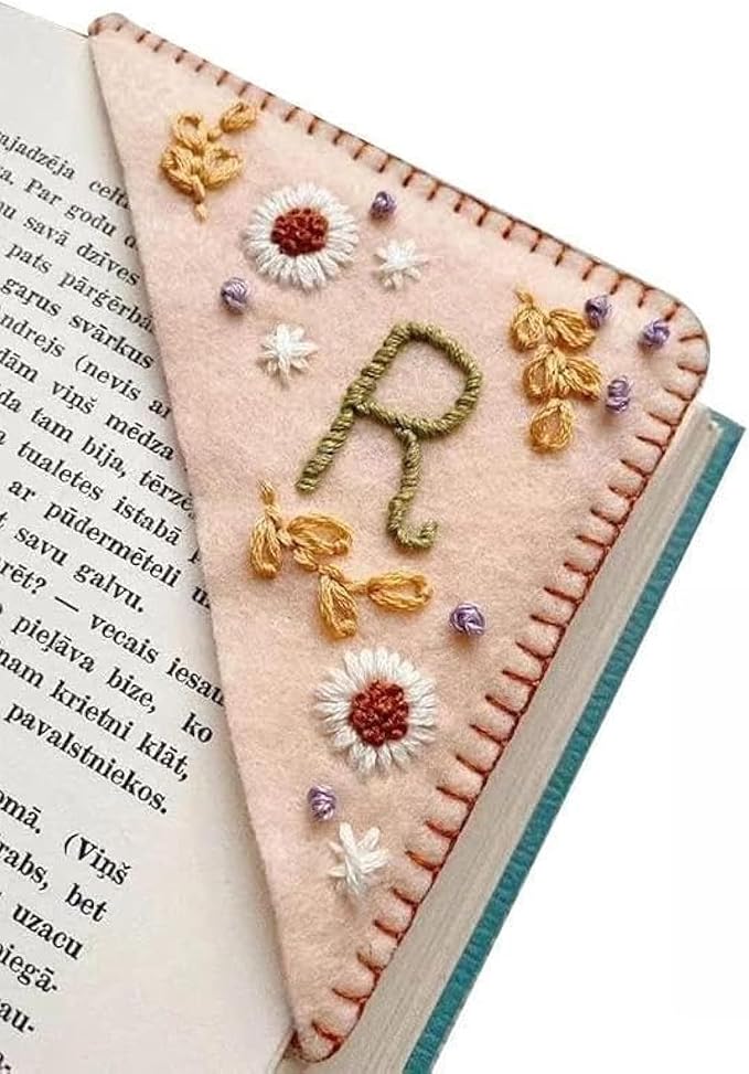 MOTEERLLU Personalized Hand Embroidered Corner Bookmark by MOTEERLLU