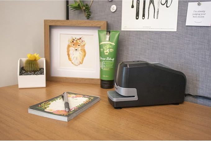 Bostitch Impulse 30 Sheet Electric Stapler Value Pack - Image 3
