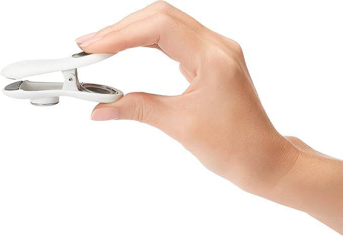 OXO Good Grips Magnetic All-Purpose Clips - Image 5
