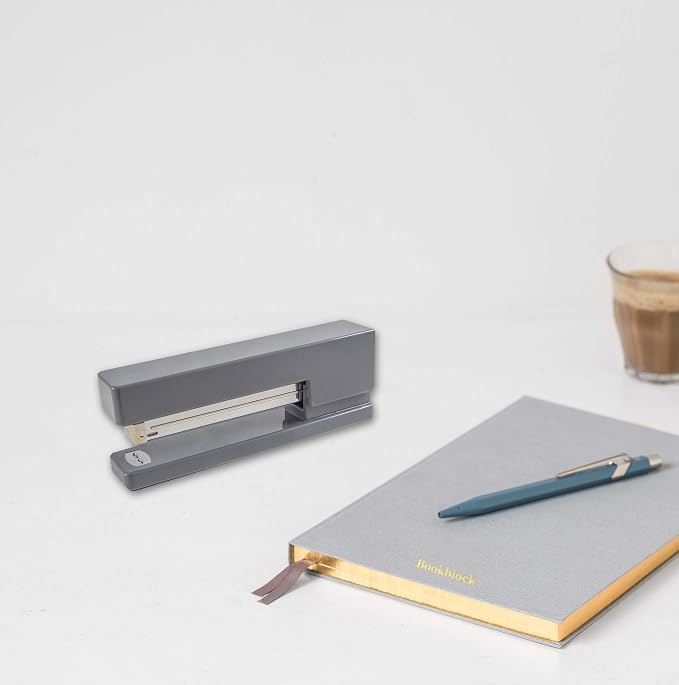 JAM PAPER Modern Desk Stapler - Image 5