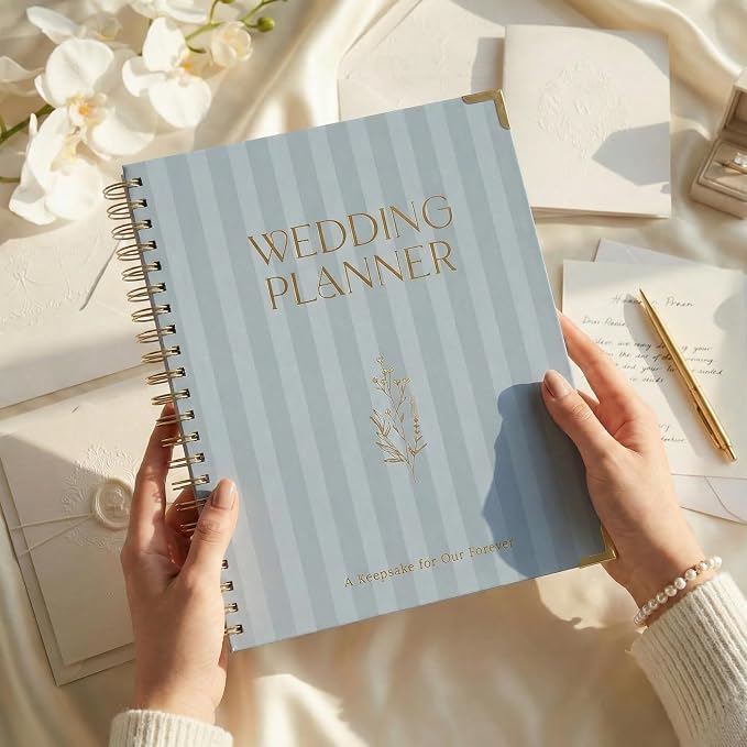 Beautiful Wedding Planner Book and Organizer - Image 2