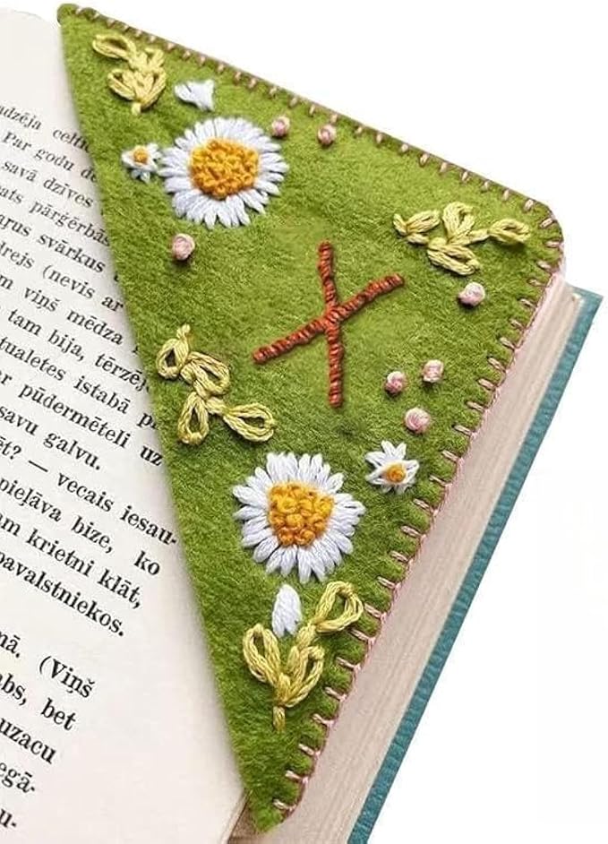MOTEERLLU Personalized Hand Embroidered Corner Bookmark by MOTEERLLU
