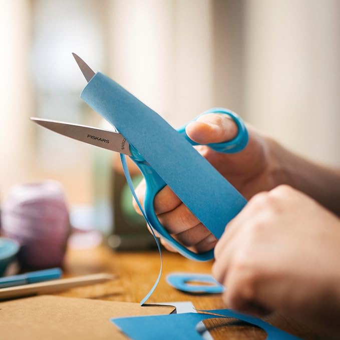 Fiskars 7" Student Scissors for Kids Ages 12-14, Scissors for School or Crafting - Image 8