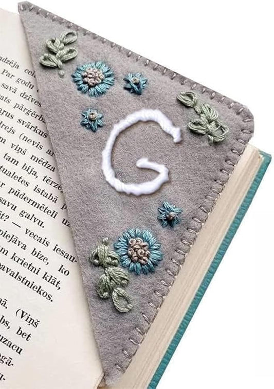 MOTEERLLU Personalized Hand Embroidered Corner Bookmark by MOTEERLLU