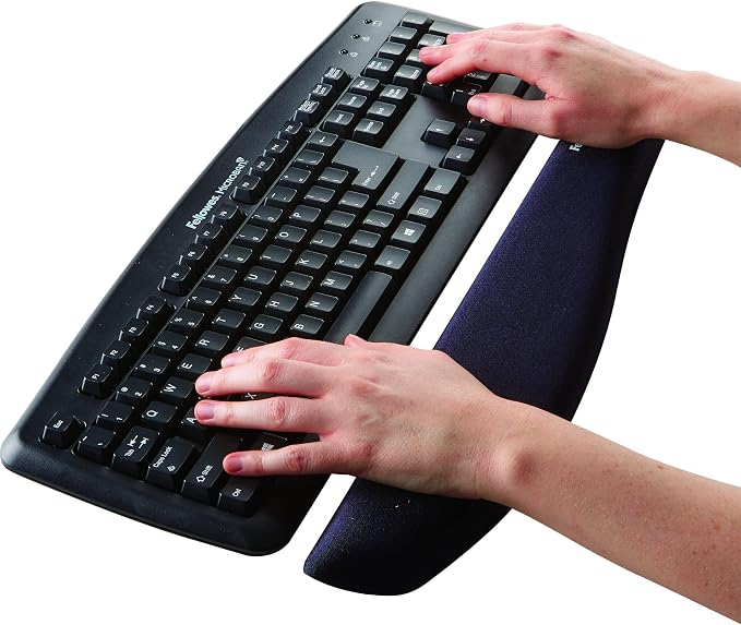 Fellowes PlushTouch Foam Keyboard Wrist Rest - Image 5