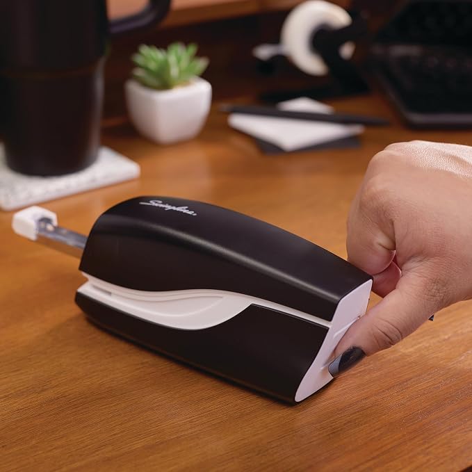 Swingline Electric Stapler, 20 Sheet Capacity - Image 5