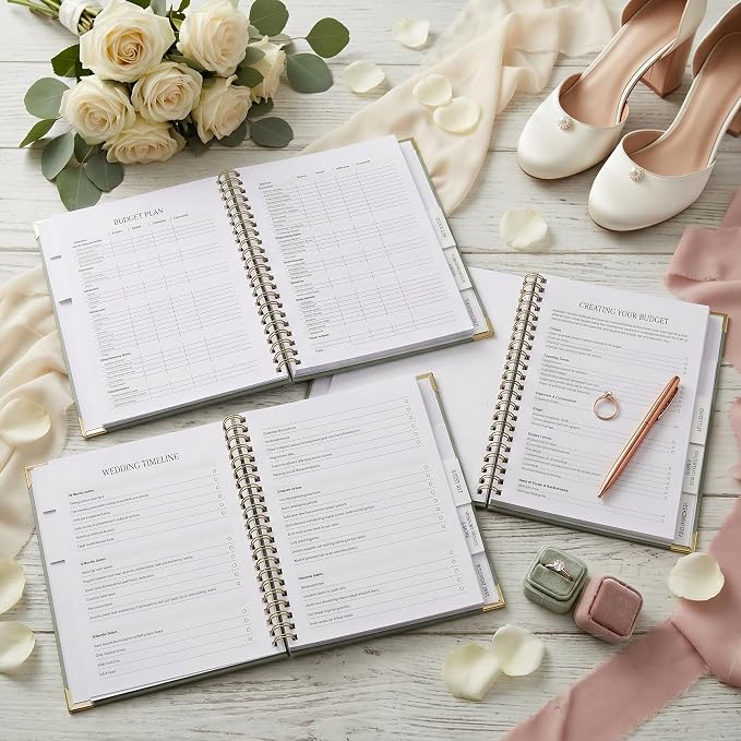Beautiful Wedding Planner Book and Organizer - Image 5
