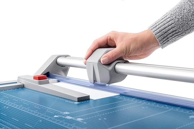 Dahle 552 Professional Rotary Trimmer, 20" Cut Length, 20 Sheet Capacity, Self-Sharpening, Dual Guide Bar, Automatic Clamp, German Engineered Paper Cutter-DeskLoop Office
