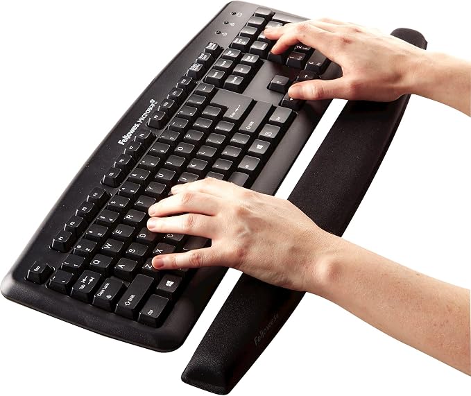 Fellowes Memory Foam Keyboard Wrist Rest - Image 3