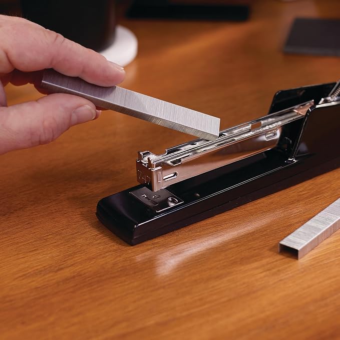Swingline Stapler, 30 Sheet Capacity, 747 Classic Stapler, Jam Free - Image 4