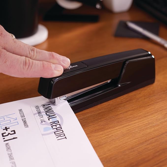 Swingline Stapler, 30 Sheet Capacity, 747 Classic Stapler, Jam Free - Image 3