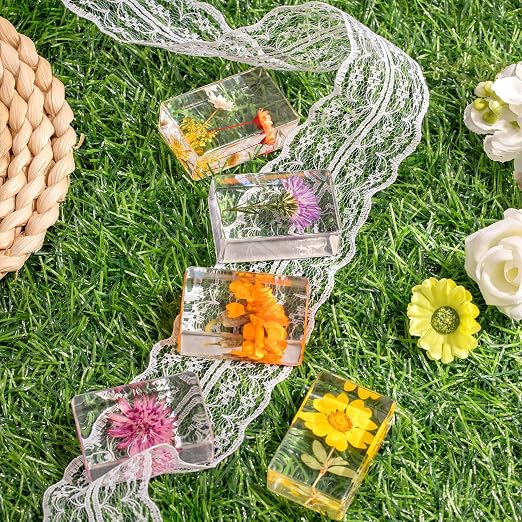 12 Pcs Real Pressed Flower Resin Paperweights - Image 5