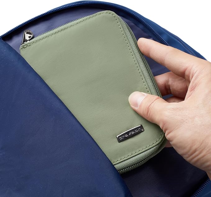 Travelon RFID Blocking Passport Zip Wallet - Image 3