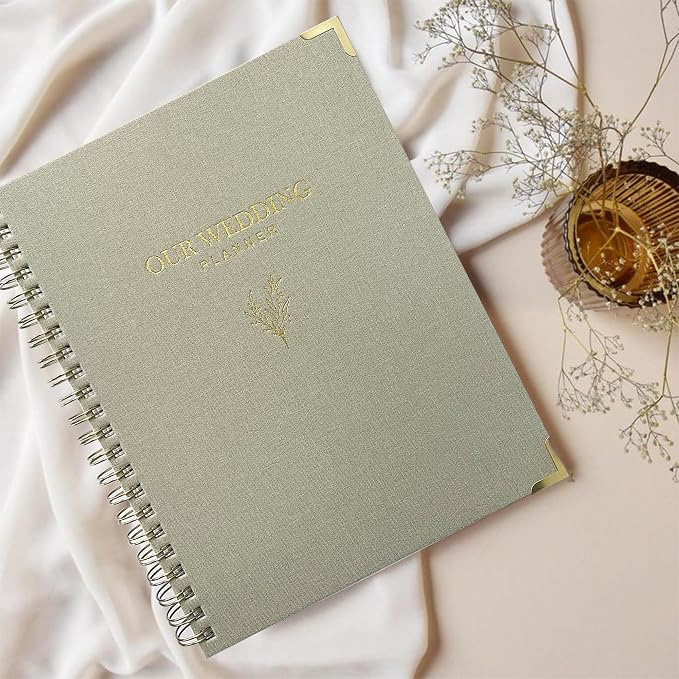 Wedding Planner Book and Organizer - Image 5