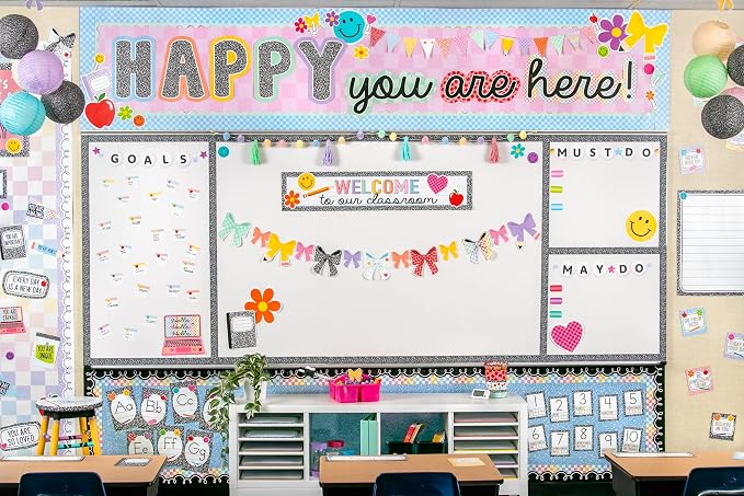 Teacher Created Resources Cool for School Happy You’re Here Bulletin Board - Image 4
